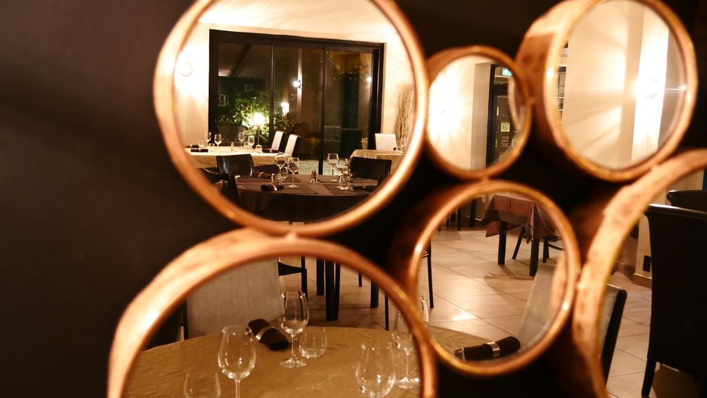 Le Bernon Hotel Connaux Bagian luar foto